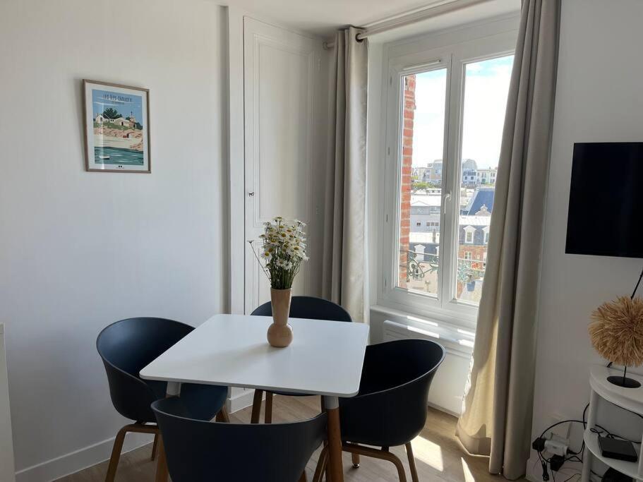 Le Bellevue Apartment Гранвил Екстериор снимка